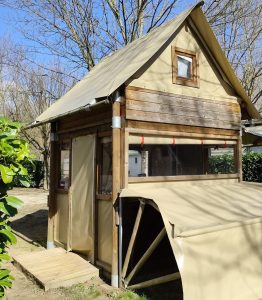 camping de la vallée du doux tente perchée