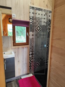 camping de la vallée du doux maison troll