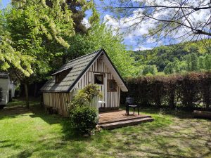 camping de la vallée du doux chalet insolite troll