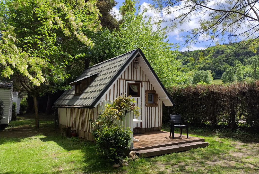 maison troll insolite camping de la vallée du doux maison troll insolite camping de la vallée du doux